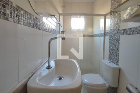 Casa à venda com 300m², 4 quartos e 2 vagas Casa à venda com 300m², 4 quartos e 2 vagasBanheiro