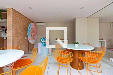 Apartamento para alugar com 46m², 2 quartos e 1 vaga Apartamento para alugar com 46m², 2 quartos e 1 vagaÁrea comum - Salão de festas