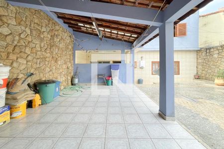 Casa à venda com 429m², 4 quartos e 6 vagasÁrea - Churrasqueira