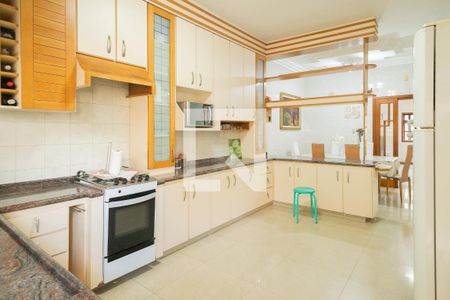 Casa à venda com 429m², 4 quartos e 6 vagasCozinha