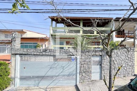 Casa à venda com 429m², 4 quartos e 6 vagasFachada