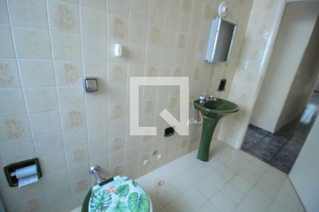 Casa para alugar com 175m², 3 quartos e 1 vagaBanheiro 2