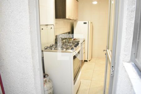 Cozinha e Área de Serviço de apartamento para alugar com 2 quartos, 37m² em Riacho 1, Brasília