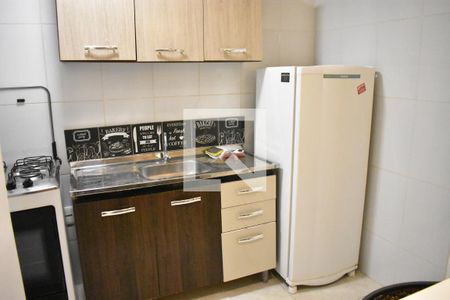 Cozinha de apartamento para alugar com 2 quartos, 37m² em Riacho 1, Brasília