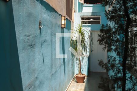 Casa à venda com 70m², 1 quarto e sem vagaEntrada