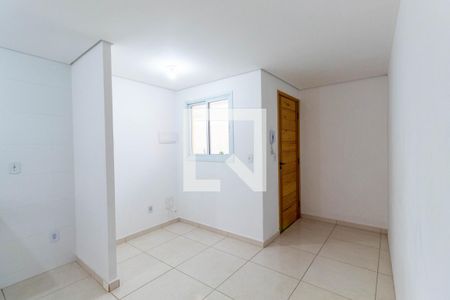 Sala/Cozinha de apartamento para alugar com 2 quartos, 42m² em Vila Granada, São Paulo