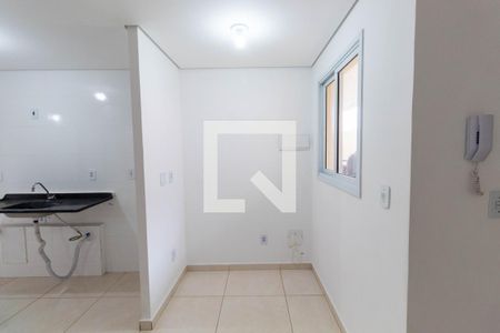 Sala/Cozinha de apartamento para alugar com 2 quartos, 42m² em Vila Granada, São Paulo