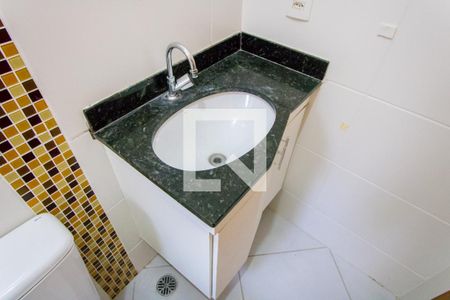 Apartamento à venda com 76m², 2 quartos e 1 vagaBanheiro social