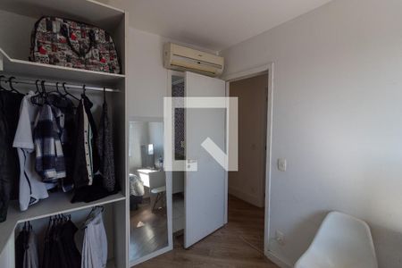 Apartamento à venda com 107m², 3 quartos e 2 vagasQuarto 2