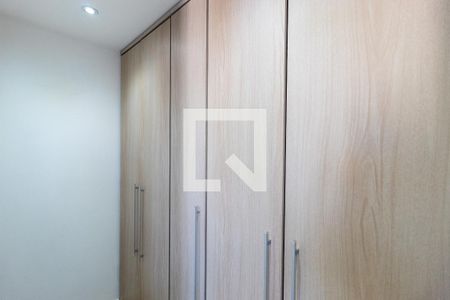 Apartamento à venda com 107m², 3 quartos e 2 vagasArmário Quarto 1