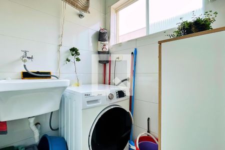 Apartamento à venda com 68m², 2 quartos e 1 vagaÁrea de Serviço