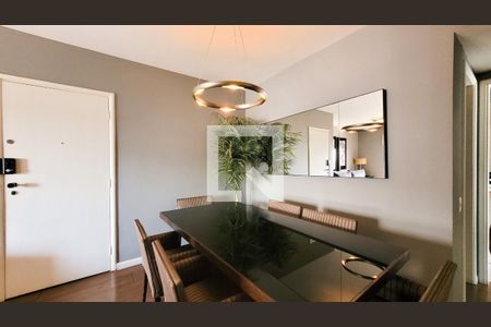 Apartamento à venda com 134m², 3 quartos e 2 vagas Apartamento à venda com 134m², 3 quartos e 2 vagasSala de Jantar