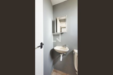 Apartamento à venda com 134m², 3 quartos e 2 vagas Apartamento à venda com 134m², 3 quartos e 2 vagasBanheiro de serviço