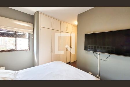 Apartamento à venda com 134m², 3 quartos e 2 vagas Apartamento à venda com 134m², 3 quartos e 2 vagasSuite