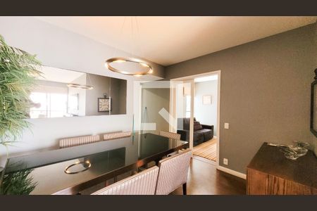Apartamento à venda com 134m², 3 quartos e 2 vagas Apartamento à venda com 134m², 3 quartos e 2 vagasSala de Jantar