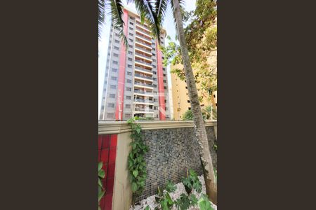 Apartamento à venda com 134m², 3 quartos e 2 vagas Apartamento à venda com 134m², 3 quartos e 2 vagasFachada