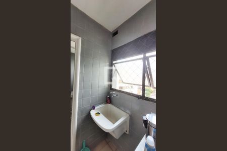 Apartamento à venda com 134m², 3 quartos e 2 vagas Apartamento à venda com 134m², 3 quartos e 2 vagasLavanderia