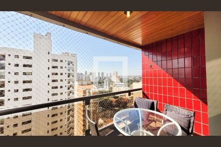 Apartamento à venda com 134m², 3 quartos e 2 vagas Apartamento à venda com 134m², 3 quartos e 2 vagasVaranda