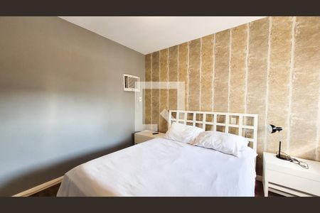 Apartamento à venda com 134m², 3 quartos e 2 vagas Apartamento à venda com 134m², 3 quartos e 2 vagasSuite
