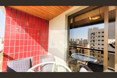 Apartamento à venda com 134m², 3 quartos e 2 vagas Apartamento à venda com 134m², 3 quartos e 2 vagasVaranda