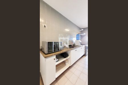Cozinha de apartamento à venda com 3 quartos, 134m² em Cambuí, Campinas