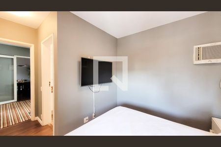 Apartamento à venda com 134m², 3 quartos e 2 vagas Apartamento à venda com 134m², 3 quartos e 2 vagasSuite