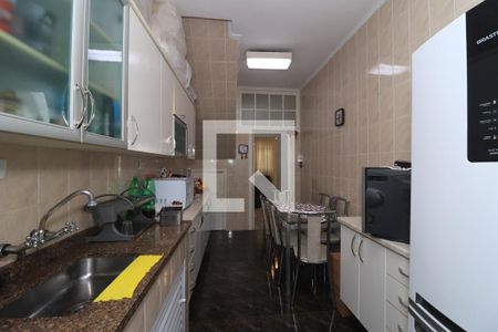 Casa de condomínio à venda com 194m², 5 quartos e 3 vagasCozinha