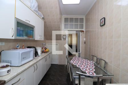 Casa de condomínio à venda com 194m², 5 quartos e 3 vagasCozinha