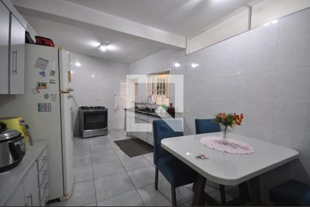 Casa à venda com 200m², 3 quartos e 1 vagaCozinha