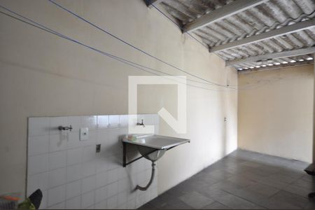 Casa à venda com 200m², 3 quartos e 1 vagaArea de serviço 2