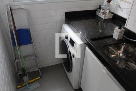 Apartamento à venda com 58m², 2 quartos e 1 vagaÁrea de Serviço