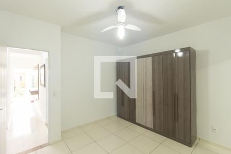 Suíte de casa de condomínio para alugar com 3 quartos, 200m² em Campo Grande, Rio de Janeiro