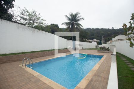 Casa de condomínio para alugar com 200m², 3 quartos e 1 vaga Casa de condomínio para alugar com 200m², 3 quartos e 1 vagaÁrea comum - Piscina