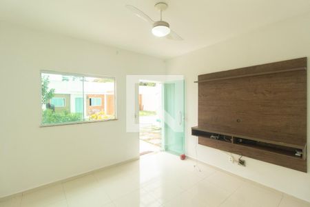 Sala de casa de condomínio para alugar com 3 quartos, 200m² em Campo Grande, Rio de Janeiro