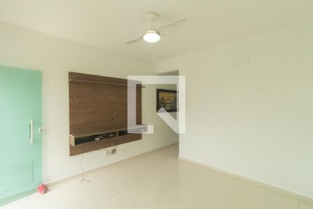 Sala de casa de condomínio para alugar com 3 quartos, 200m² em Campo Grande, Rio de Janeiro