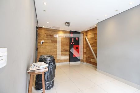 Studio para alugar com 30m², 1 quarto e sem vaga Studio para alugar com 30m², 1 quarto e sem vagaHall de entrada