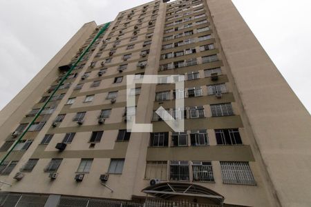 Apartamento para alugar com 69m², 2 quartos e 1 vaga Apartamento para alugar com 69m², 2 quartos e 1 vagaFachada