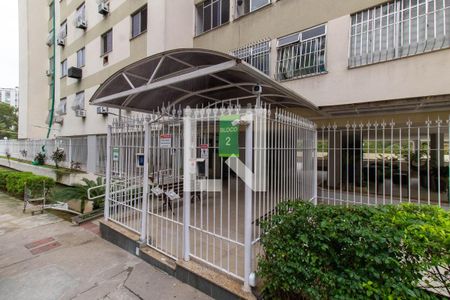 Apartamento para alugar com 69m², 2 quartos e 1 vaga Apartamento para alugar com 69m², 2 quartos e 1 vagaFachada