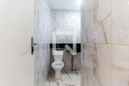 Apartamento para alugar com 47m², 2 quartos e 1 vaga Apartamento para alugar com 47m², 2 quartos e 1 vagaBanheiro