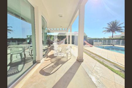 Casa à venda com 343m², 4 quartos e 2 vagas Casa à venda com 343m², 4 quartos e 2 vagasVaranda 1 andar