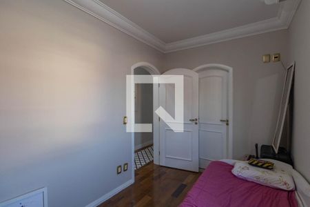 Casa à venda com 295m², 4 quartos e 4 vagasQuarto 