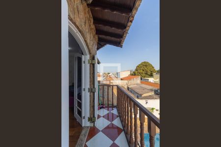 Casa à venda com 295m², 4 quartos e 4 vagasVaranda Suíte 2