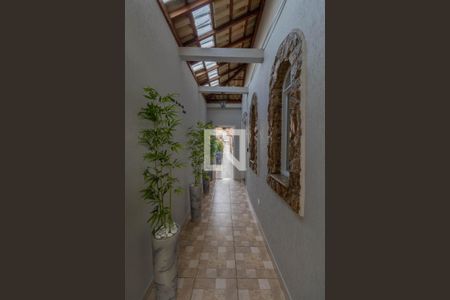 Casa à venda com 295m², 4 quartos e 4 vagasCorredor