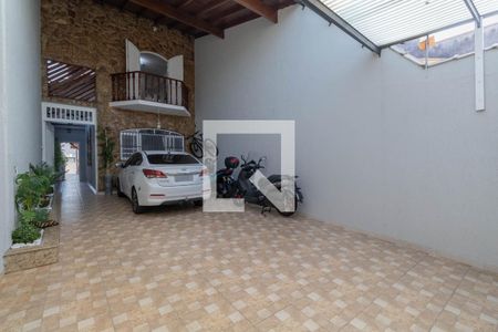 Casa à venda com 295m², 4 quartos e 4 vagasGaragem