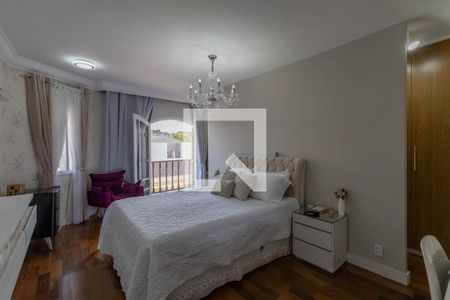 Casa à venda com 295m², 4 quartos e 4 vagasSuíte 2