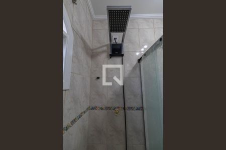 Casa à venda com 295m², 4 quartos e 4 vagasBanheiro Suíte 1