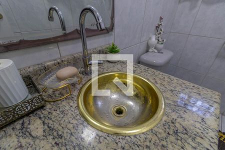 Casa à venda com 295m², 4 quartos e 4 vagasBanheiro 