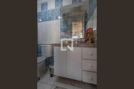 Casa à venda com 295m², 4 quartos e 4 vagasBanheiro de Serviço