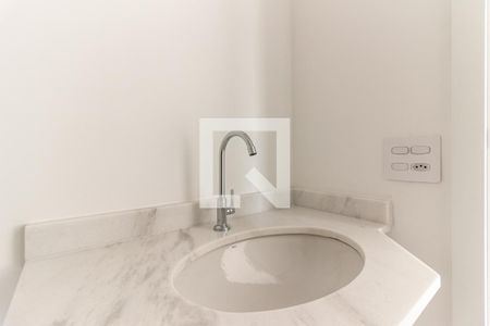 Studio à venda com 28m², 1 quarto e sem vaga Studio à venda com 28m², 1 quarto e sem vagaBanheiro