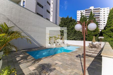 Apartamento à venda com 163m², 4 quartos e 3 vagasÁrea comum - Piscina